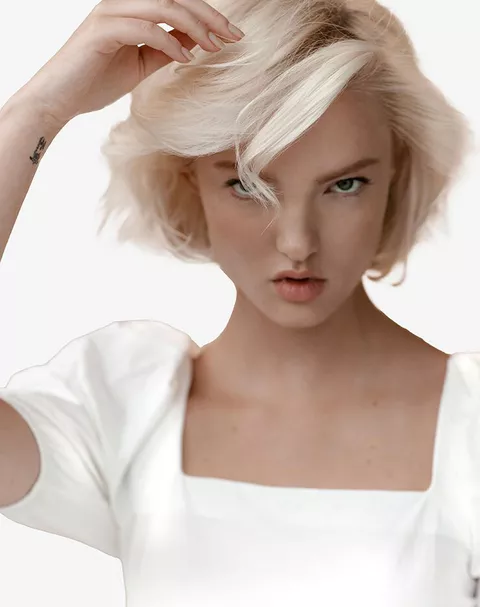 cheveux blonds