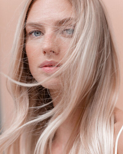 Cheveux epais